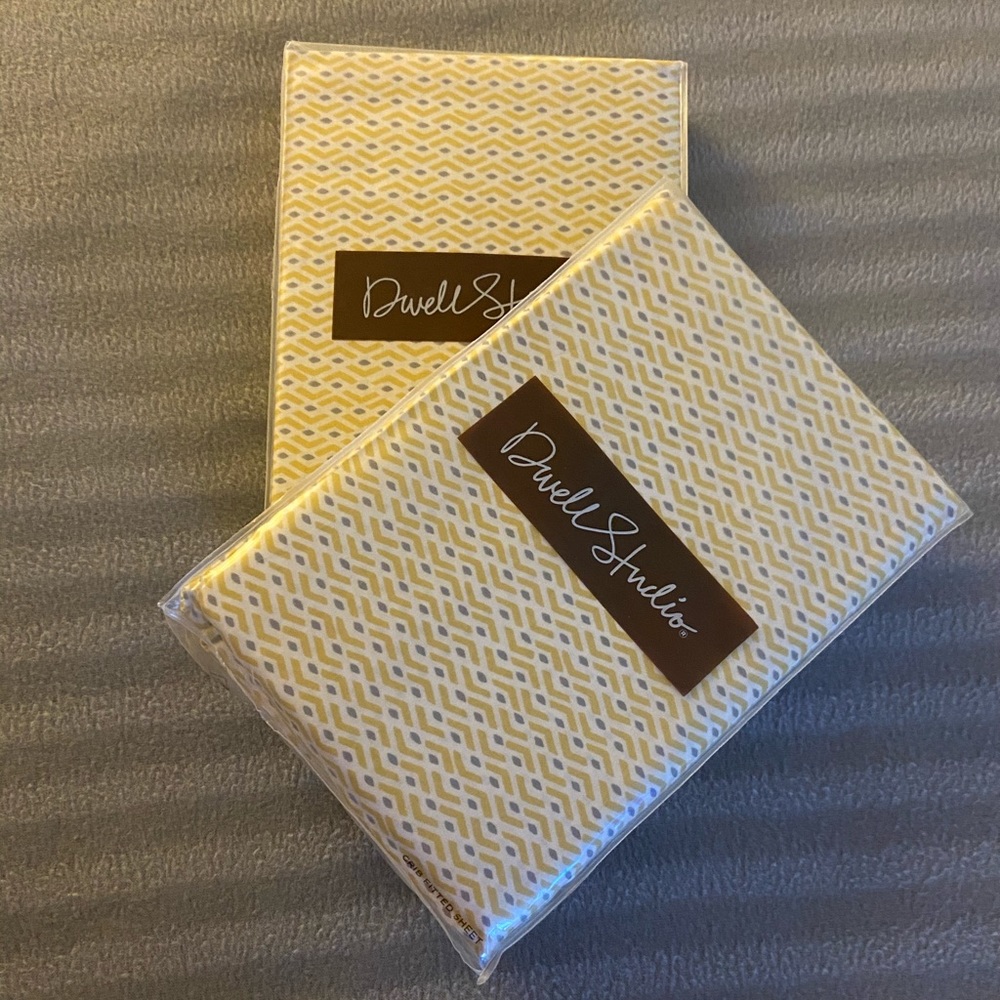 Dwell Studio Crib Fitted Sheet (2 sheets for $12)